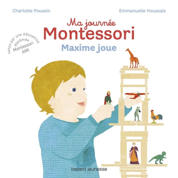 Ma journée Montessori - Maxime joue